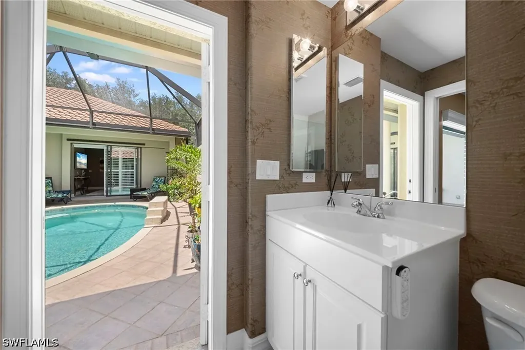955 Tivoli Court Naples FL 34104