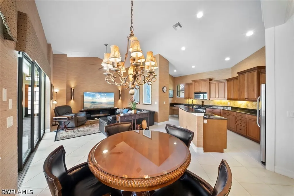 955 Tivoli Court Naples FL 34104