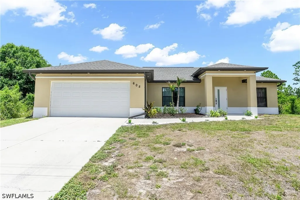 605 E 11th Street Lehigh Acres FL 33972