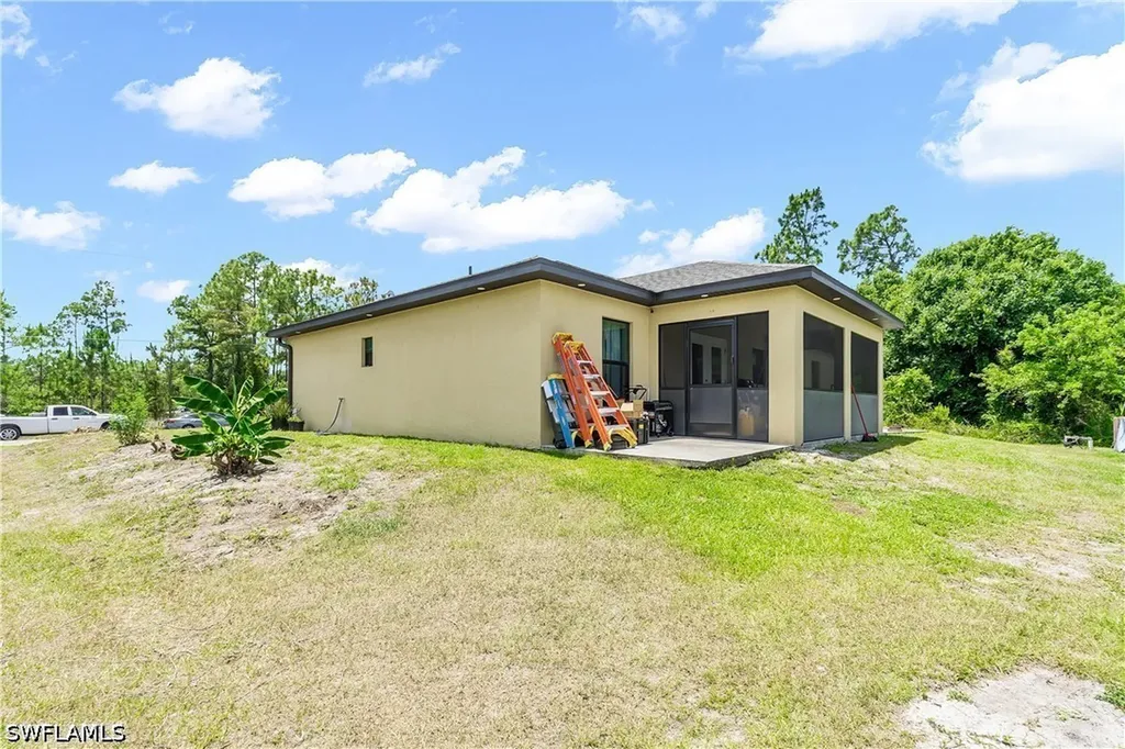605 E 11th Street Lehigh Acres FL 33972