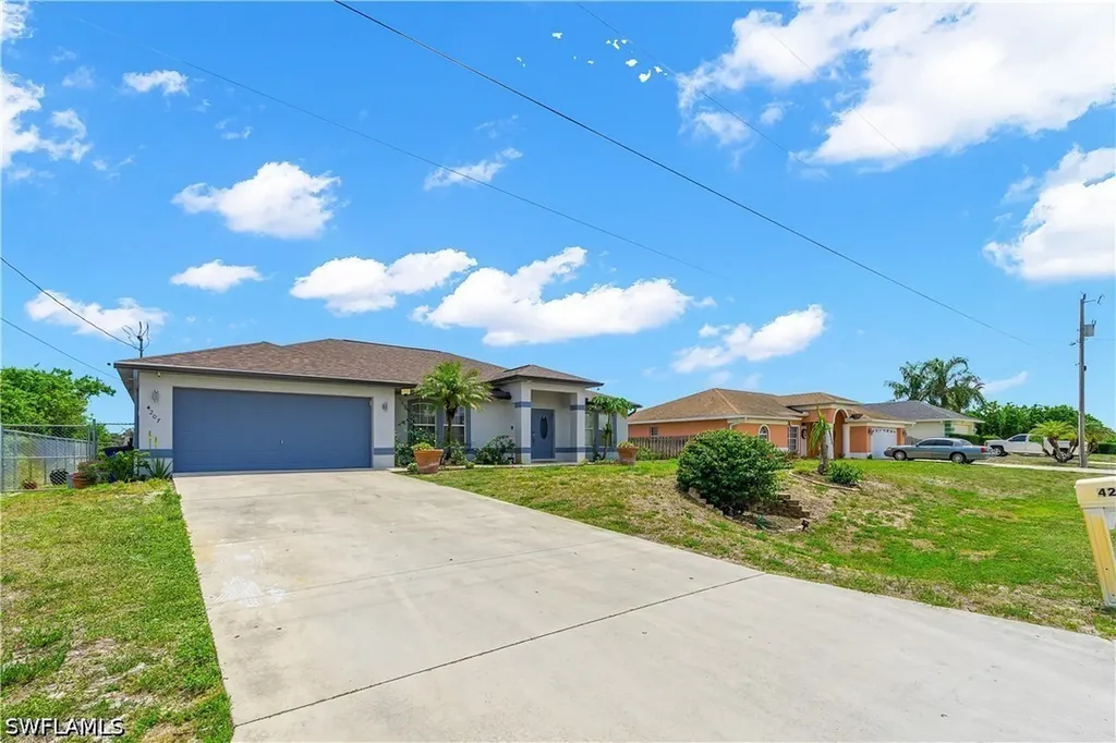 4207 30th Street SW Lehigh Acres FL 33976
