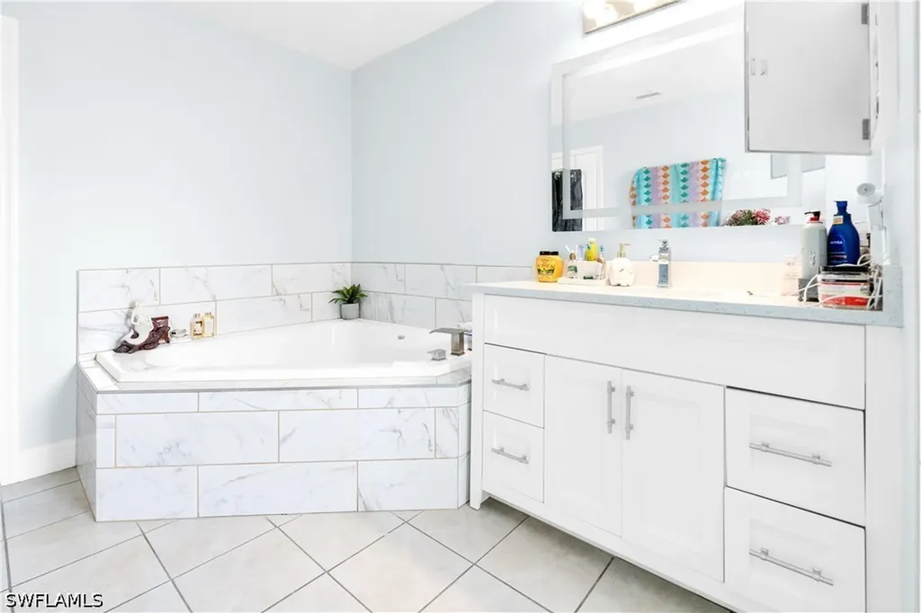 4207 30th Street SW Lehigh Acres FL 33976