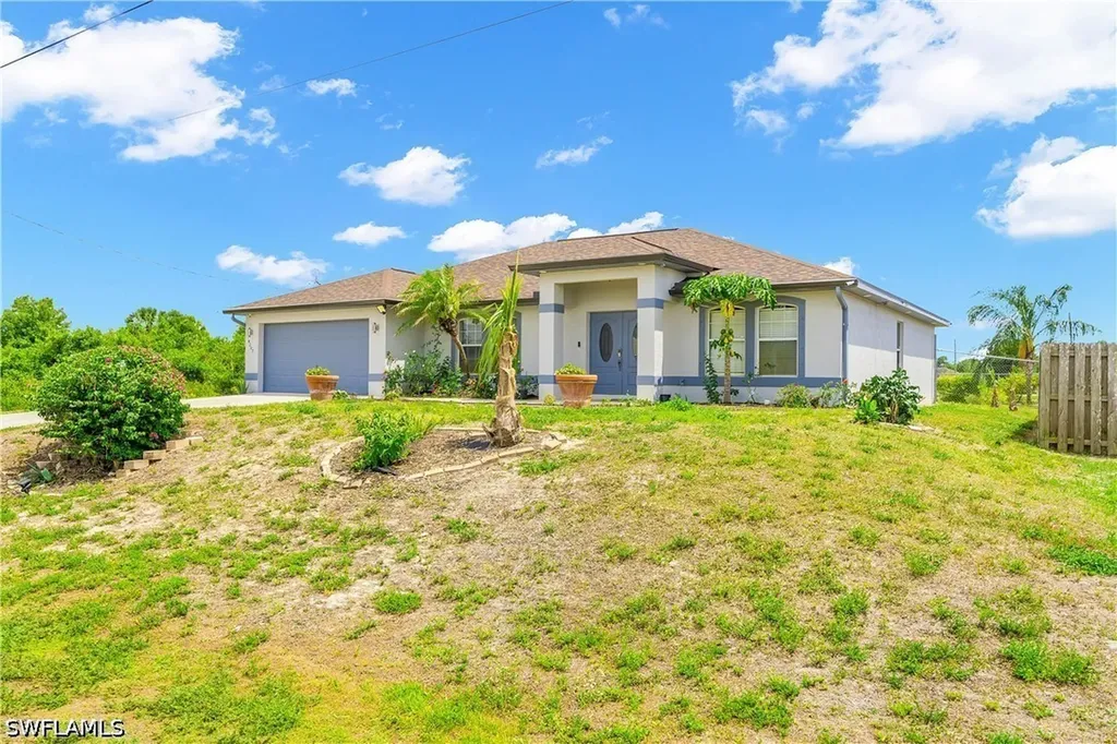 4207 30th Street SW Lehigh Acres FL 33976