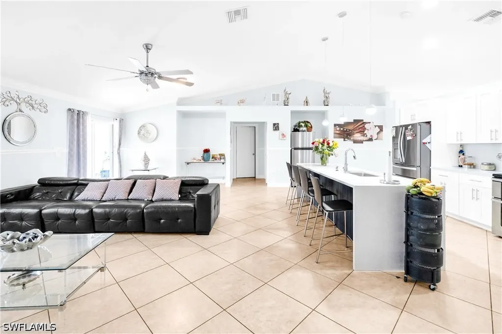 4207 30th Street SW Lehigh Acres FL 33976