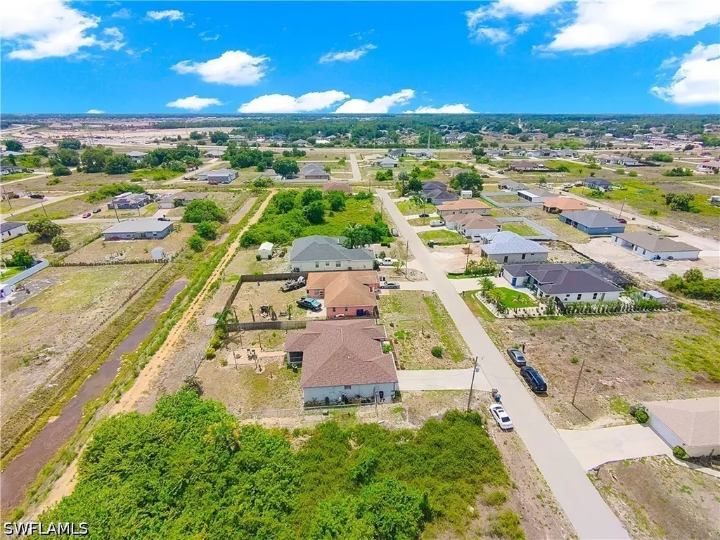 4207 30th Street SW Lehigh Acres FL 33976