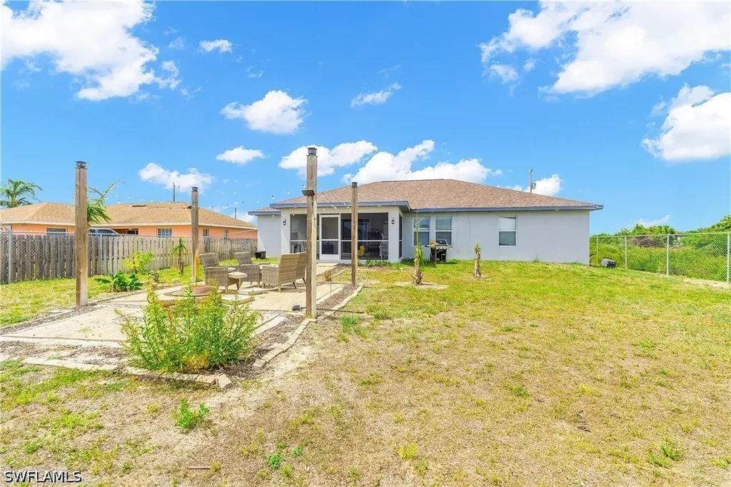 4207 30th Street SW Lehigh Acres FL 33976