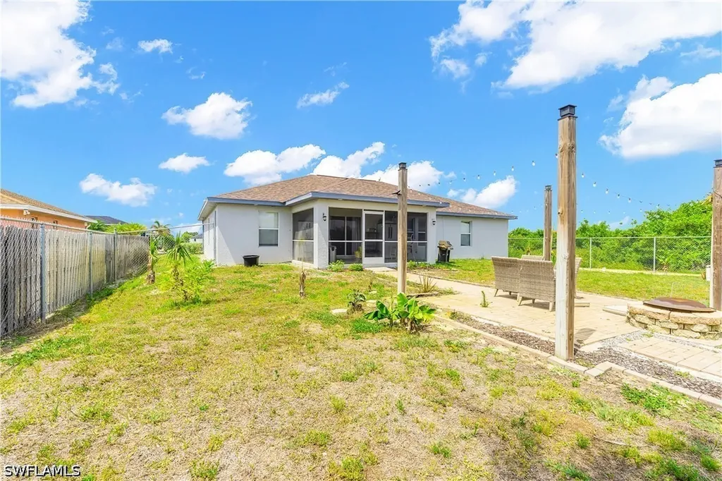 4207 30th Street SW Lehigh Acres FL 33976