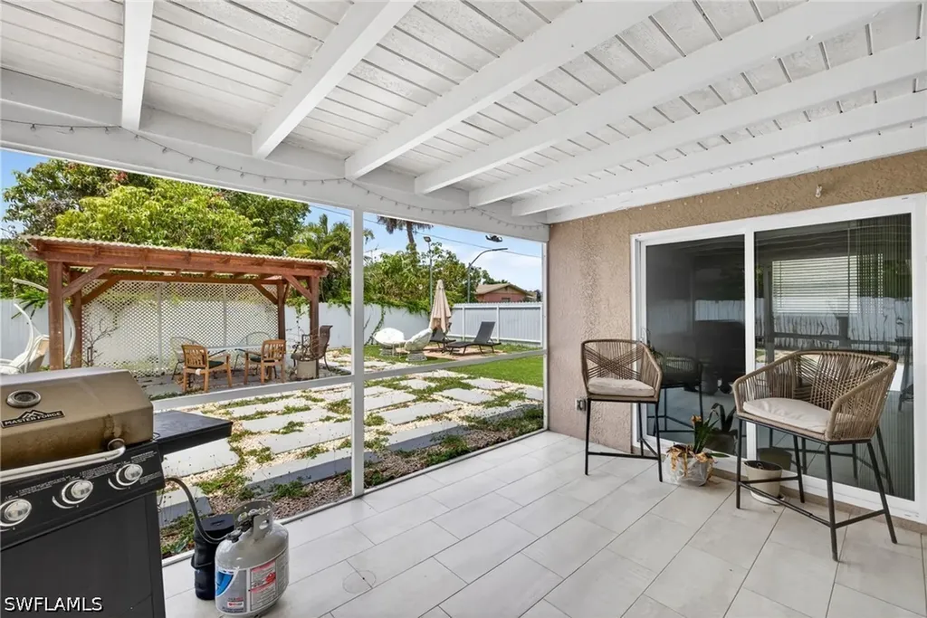 4830 Cortez Circle Naples FL 34112
