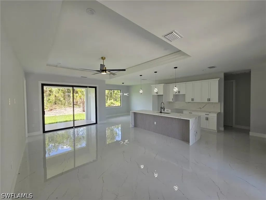 4104 16th Avenue NE Naples FL 34120