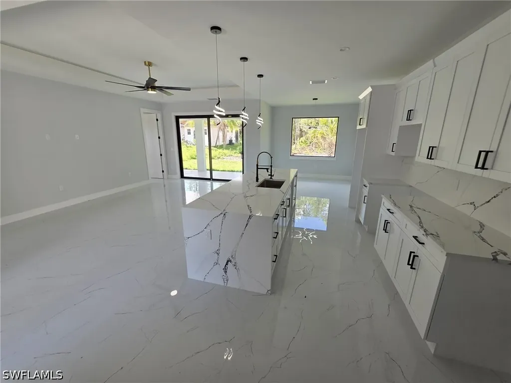 4104 16th Avenue NE Naples FL 34120
