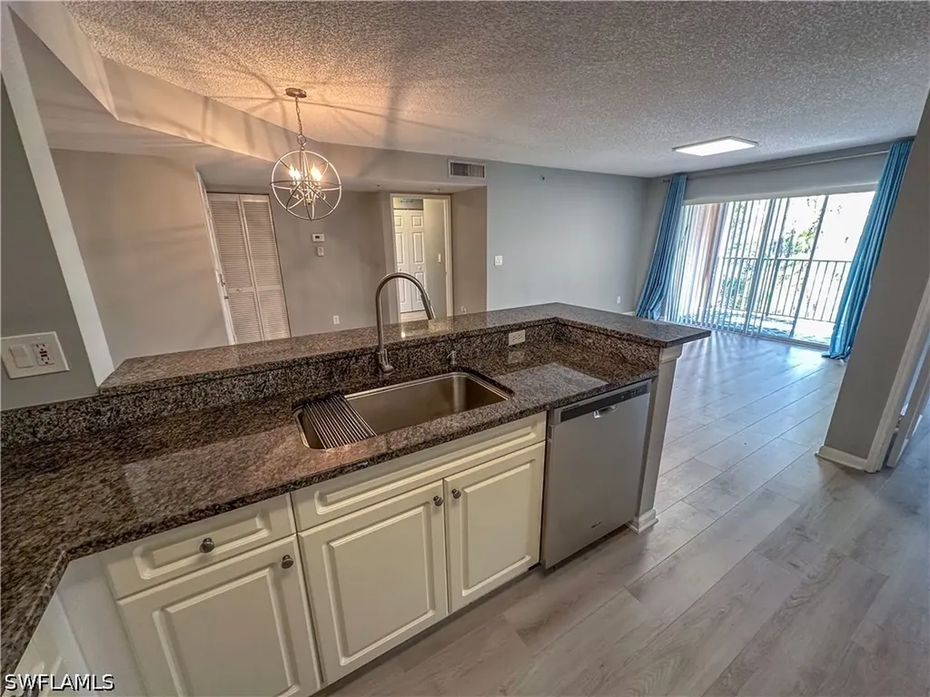 1250 Wildwood Lakes Boulevard Naples FL 34104