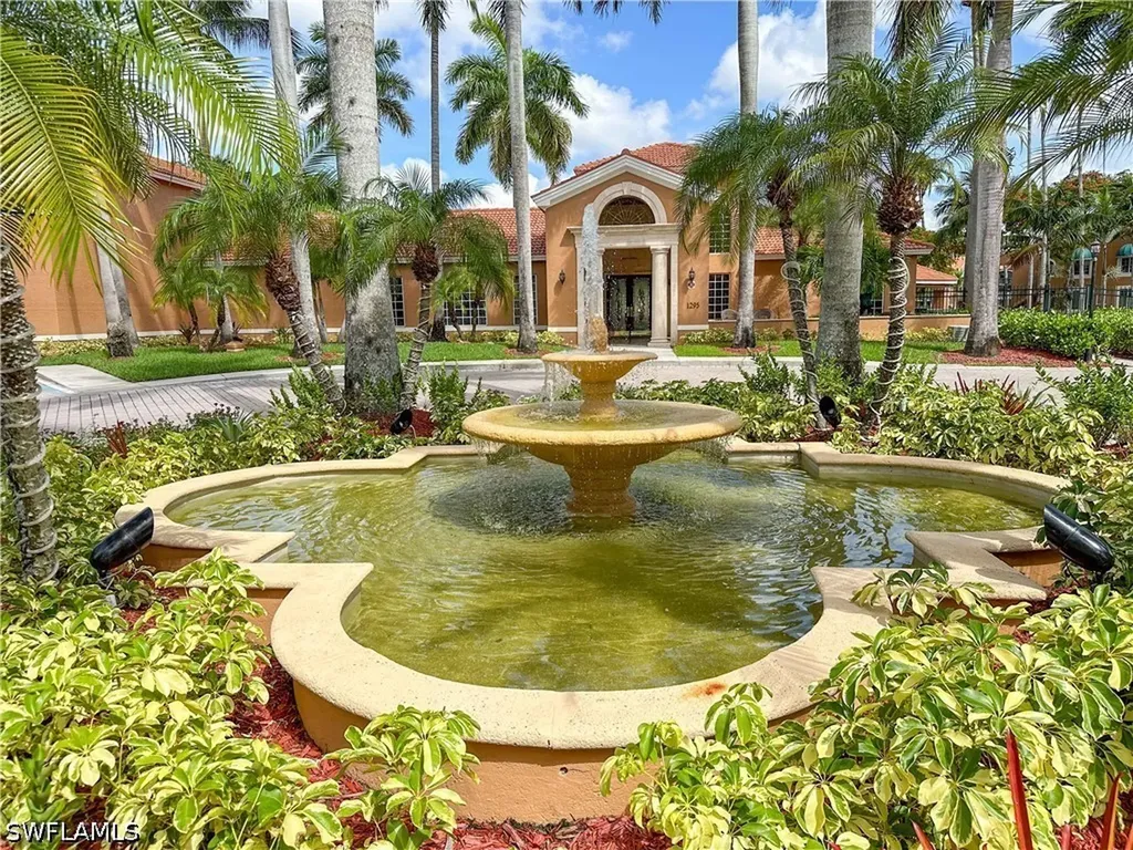 1250 Wildwood Lakes Boulevard Naples FL 34104