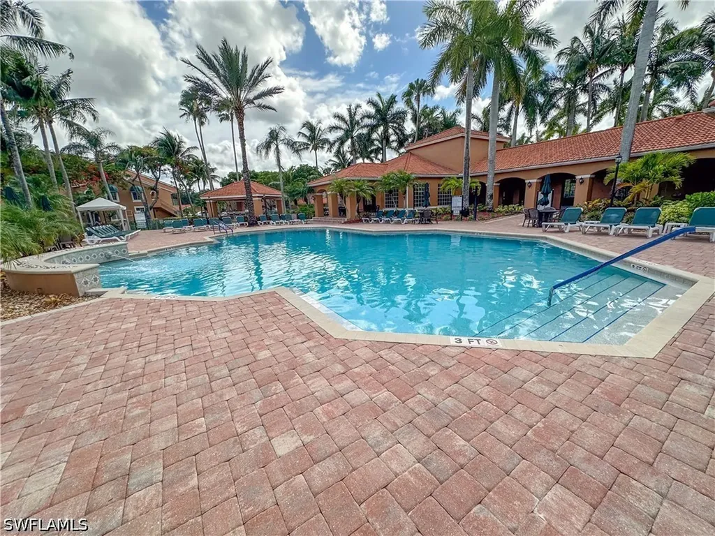 1250 Wildwood Lakes Boulevard Naples FL 34104