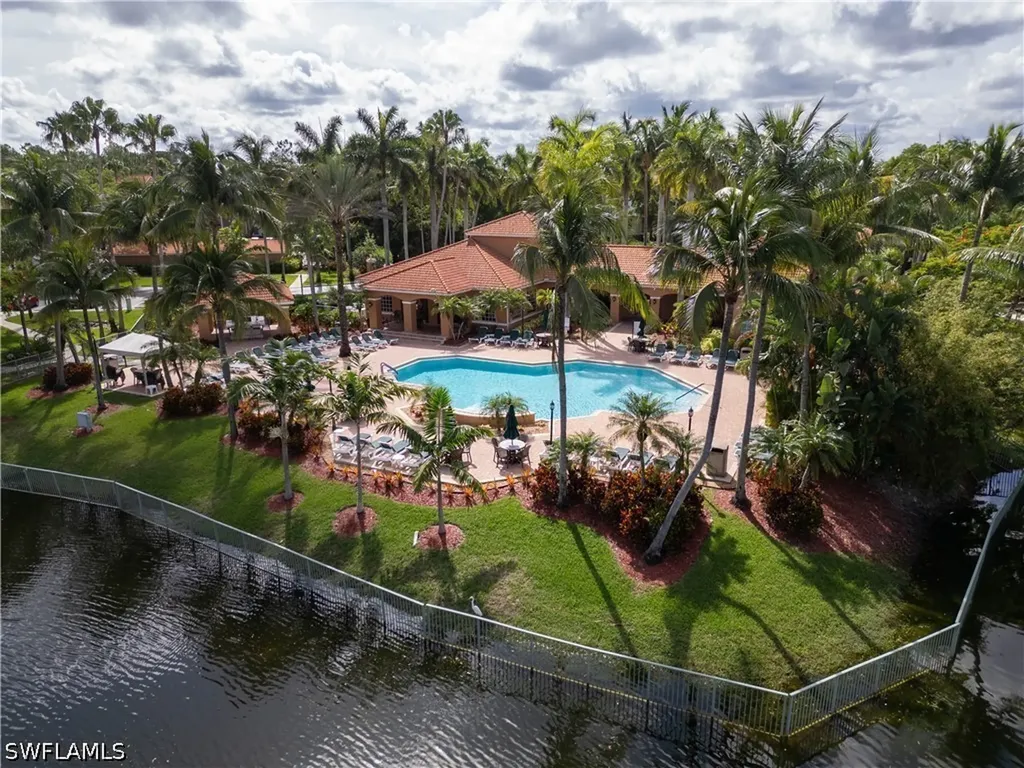 1250 Wildwood Lakes Boulevard Naples FL 34104