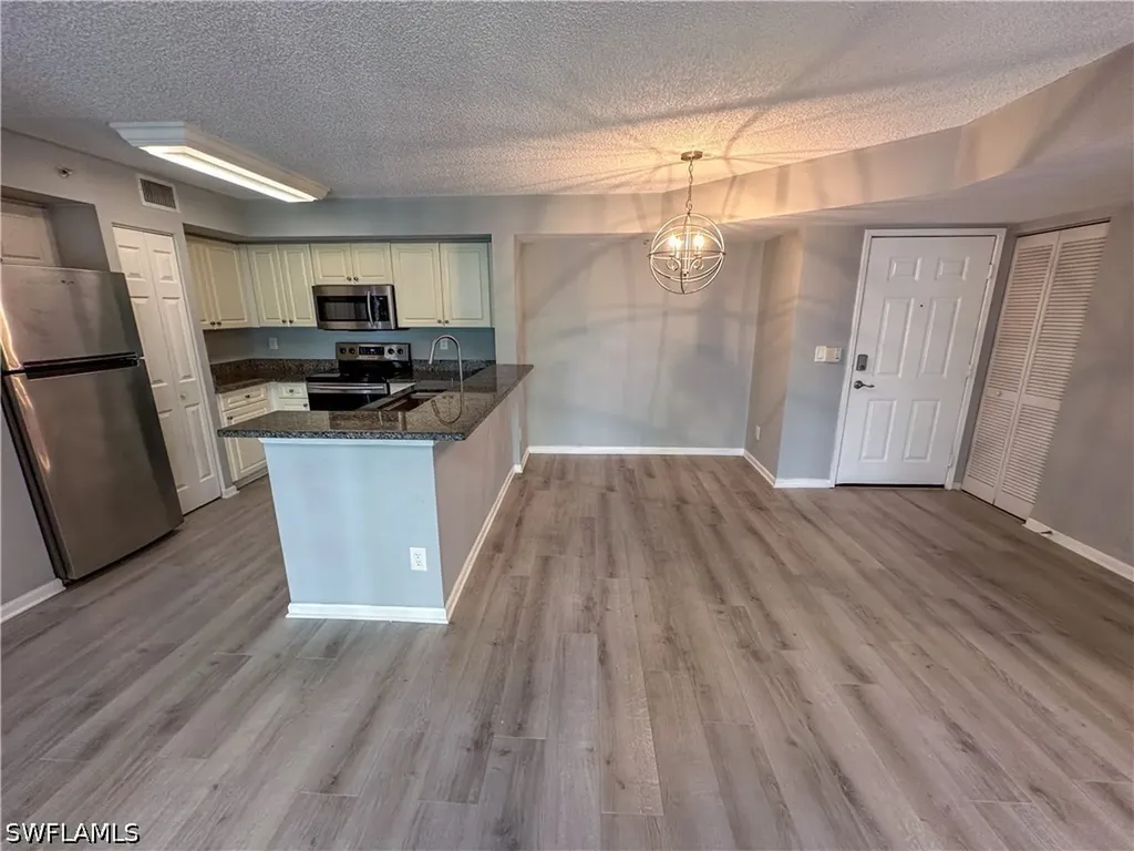 1250 Wildwood Lakes Boulevard Naples FL 34104