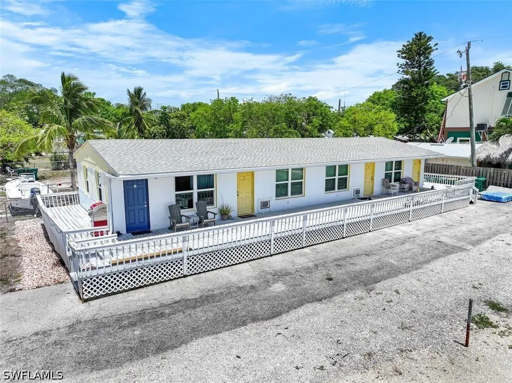 407 Mango Avenue Goodland Isles FL 34140
