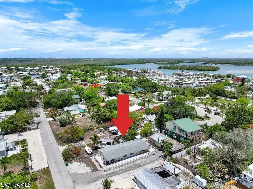 407 Mango Avenue Goodland Isles FL 34140