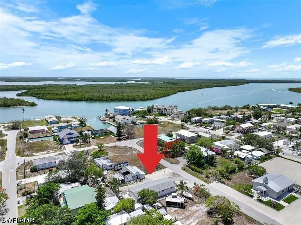 407 Mango Avenue Goodland Isles FL 34140