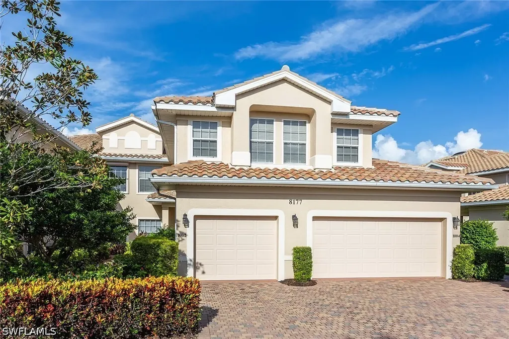 8177 Saratoga Drive Naples FL 34113