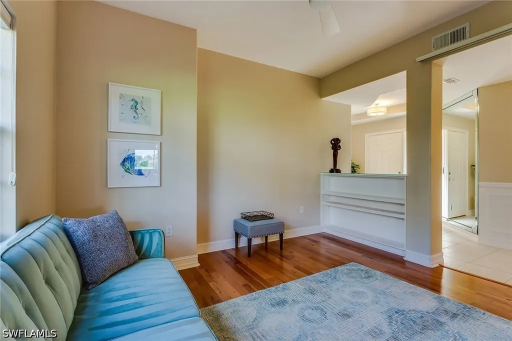 8177 Saratoga Drive Naples FL 34113
