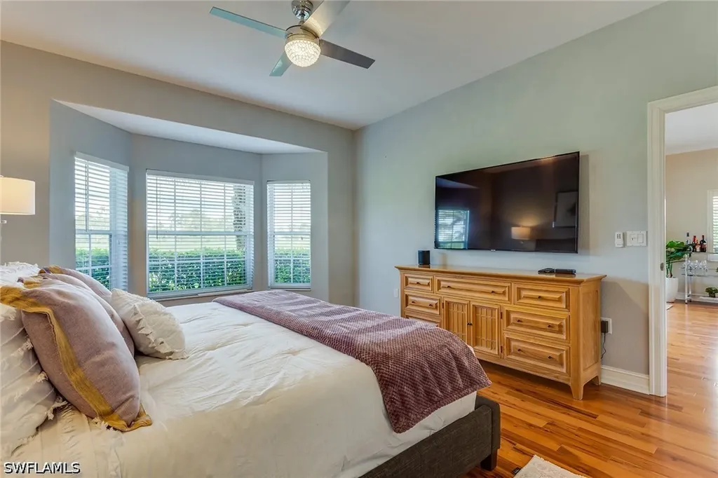 8177 Saratoga Drive Naples FL 34113