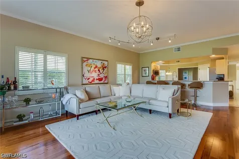8177 Saratoga Drive Naples FL 34113