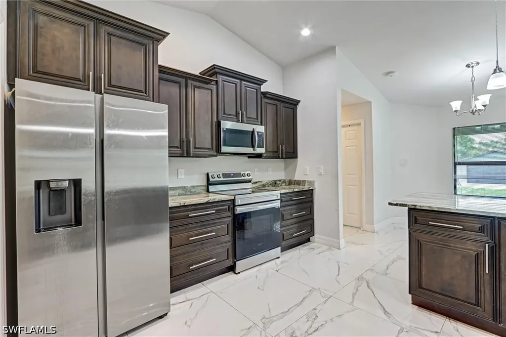 4015 6th Street W Lehigh Acres FL 33971