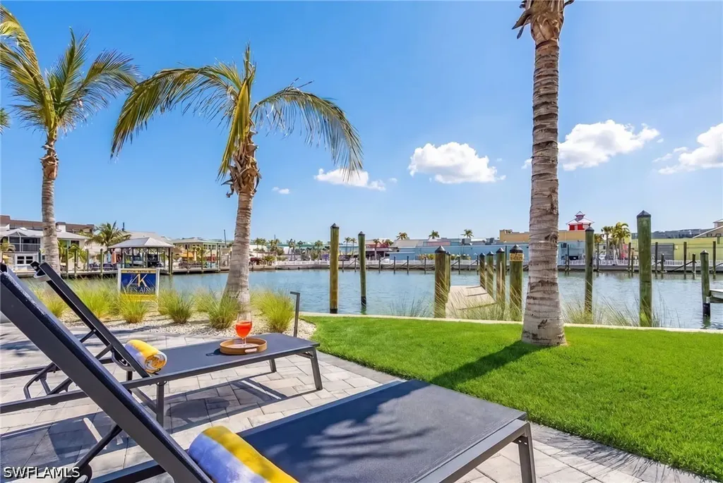 855 Lagoon Street Fort Myers Beach FL 33931