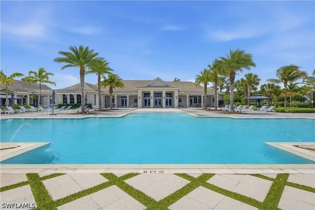 8947 Saint Lucia Drive Naples FL 34114