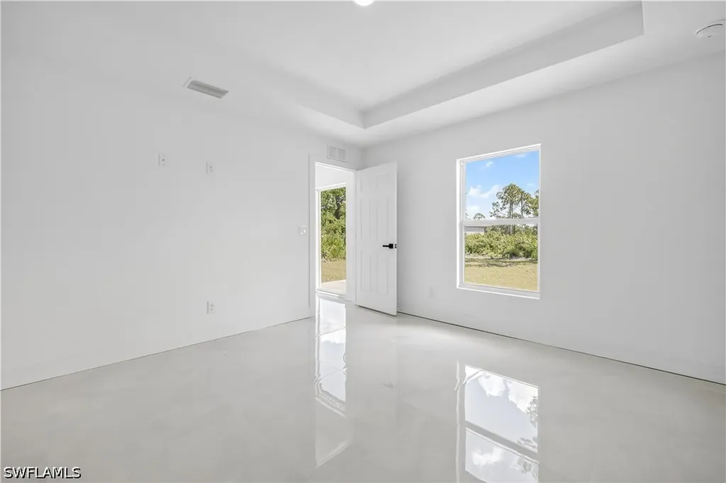 2916 Dora Avenue N Lehigh Acres FL 33971
