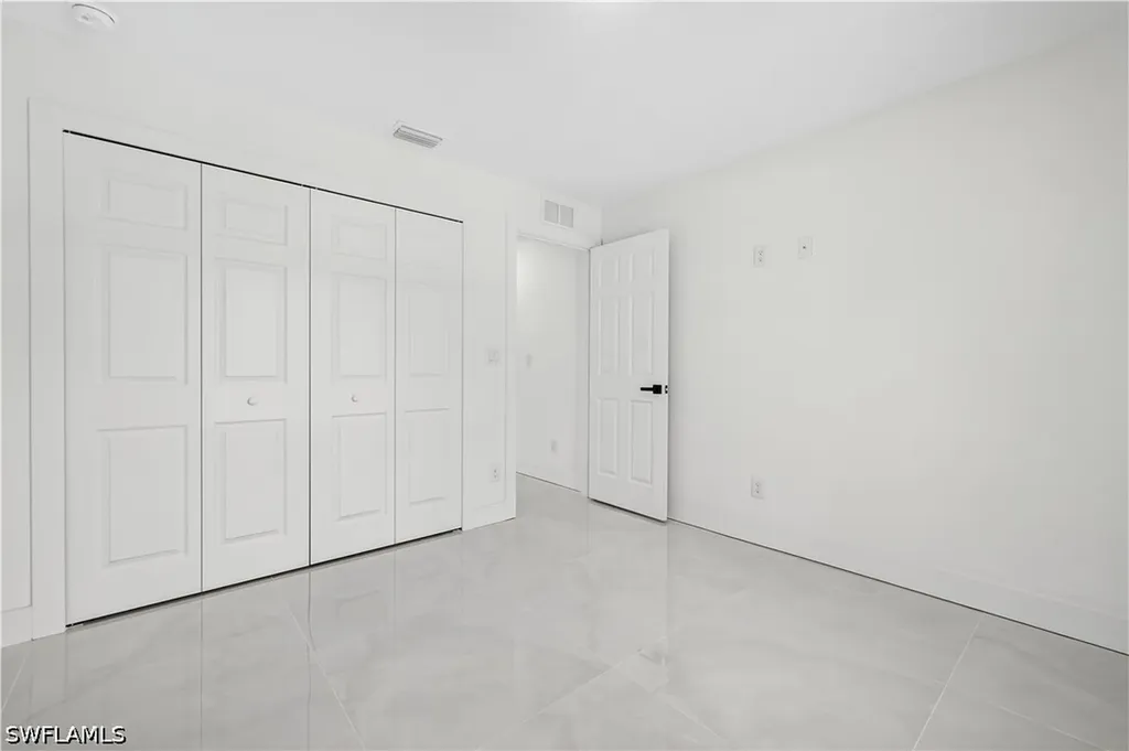 2916 Dora Avenue N Lehigh Acres FL 33971