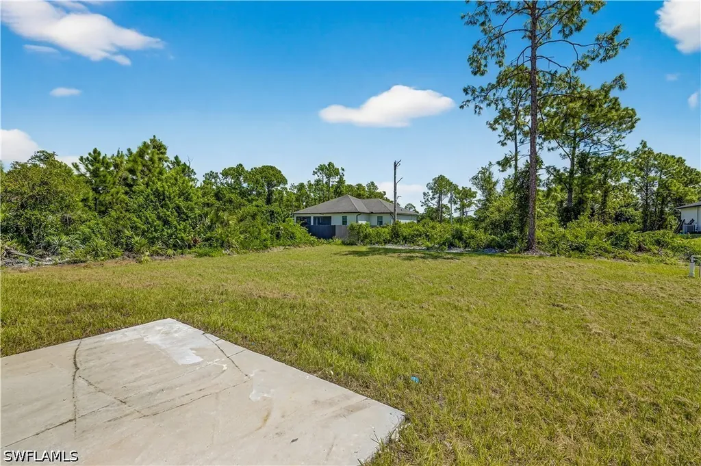2916 Dora Avenue N Lehigh Acres FL 33971