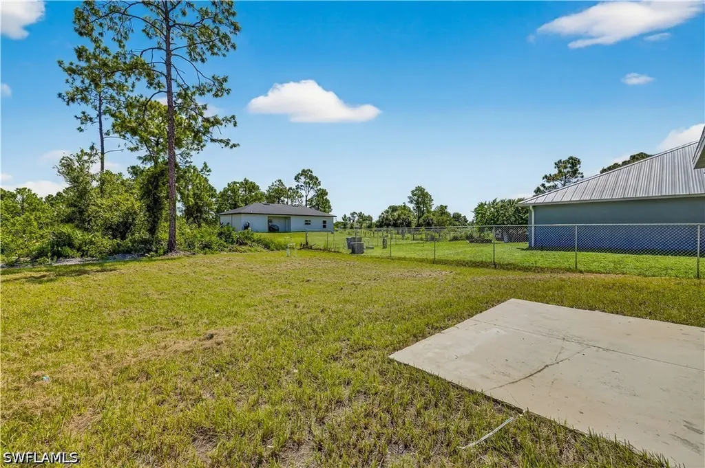 2916 Dora Avenue N Lehigh Acres FL 33971
