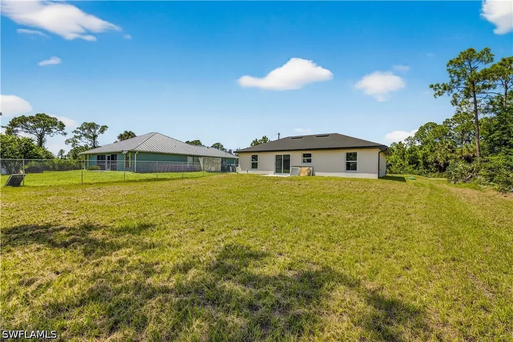 2916 Dora Avenue N Lehigh Acres FL 33971