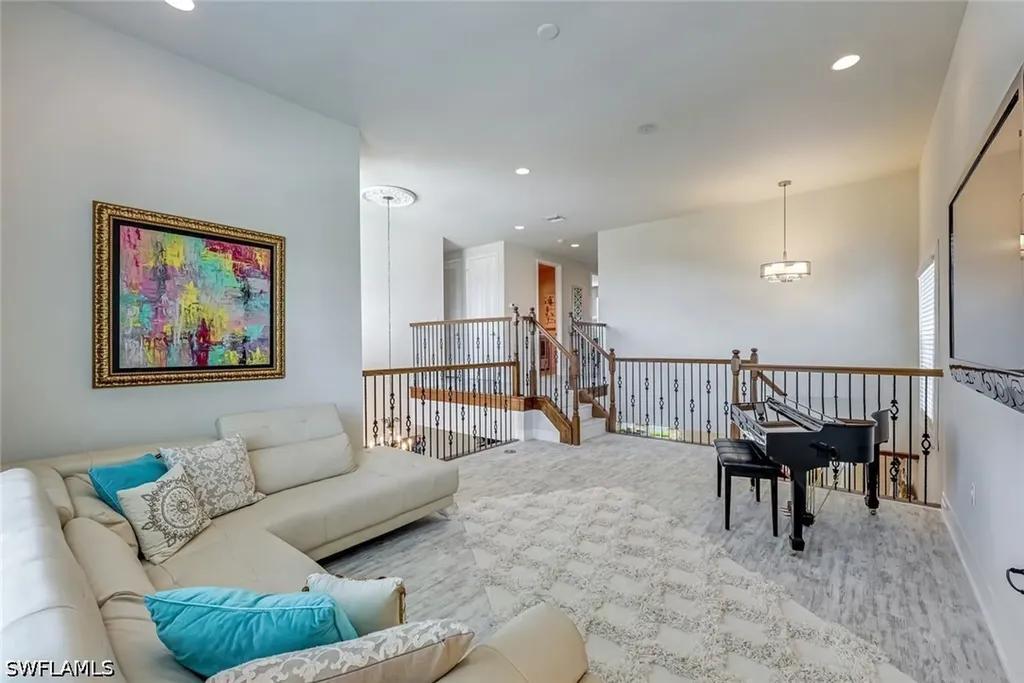6582 Monterey Point Naples FL 34105