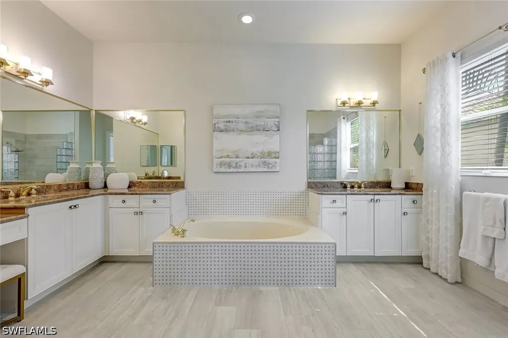 6582 Monterey Point Naples FL 34105