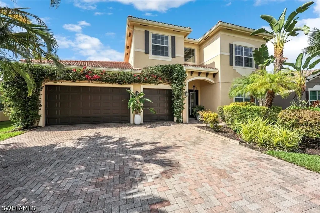 6582 Monterey Point Naples FL 34105