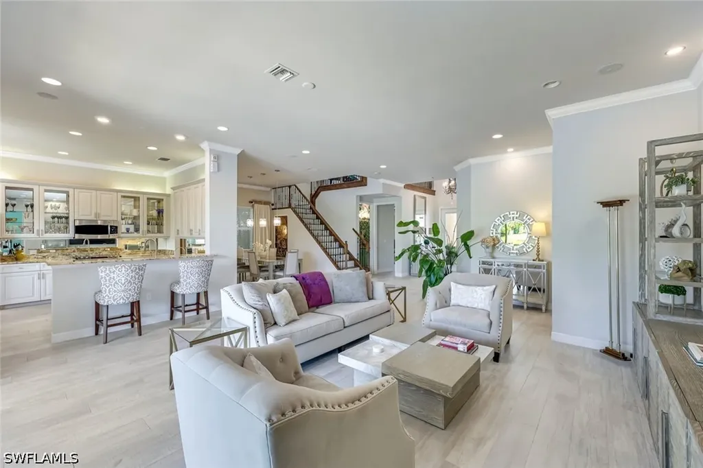 6582 Monterey Point Naples FL 34105