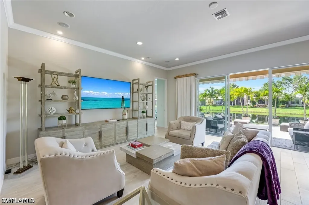 6582 Monterey Point Naples FL 34105