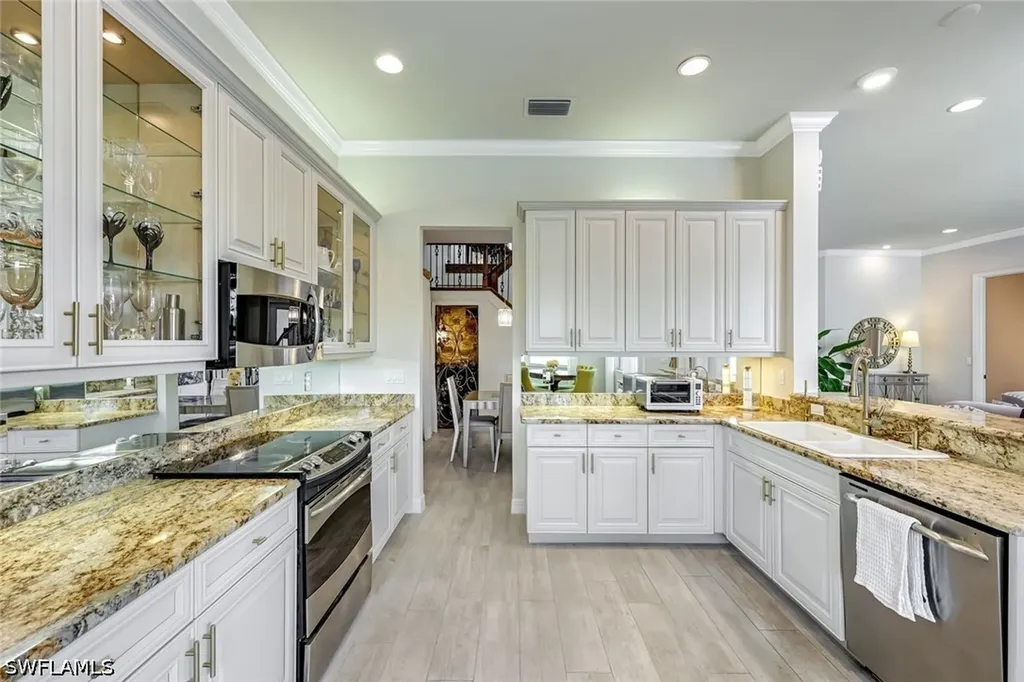 6582 Monterey Point Naples FL 34105