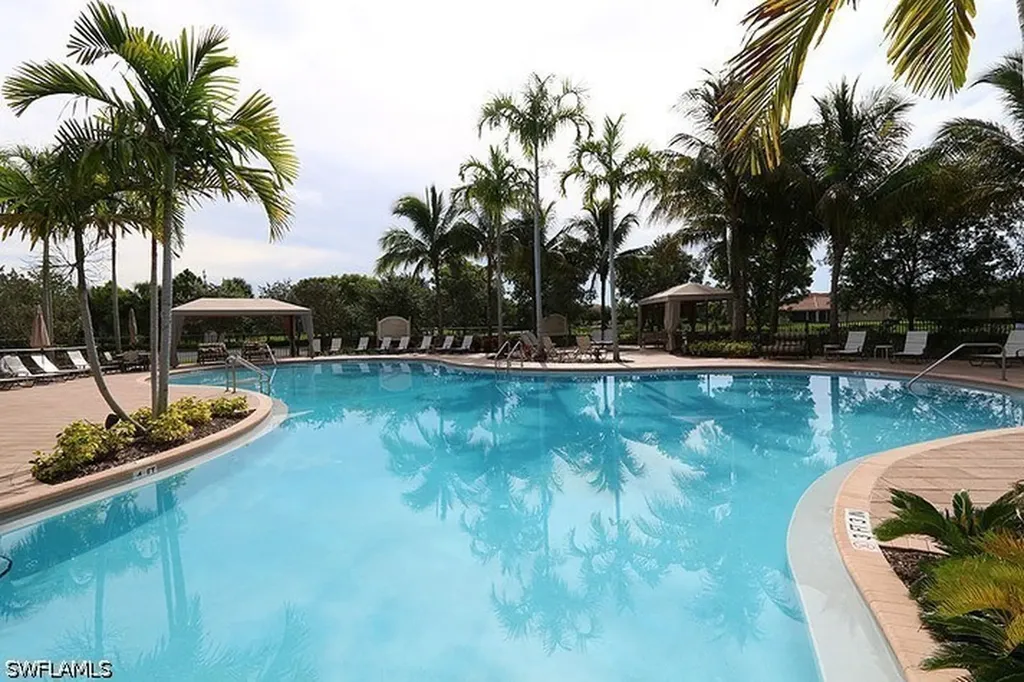 6525 Monterey Point Naples FL 34105