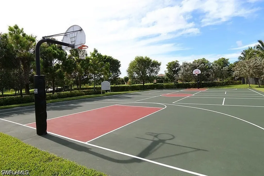 6525 Monterey Point Naples FL 34105