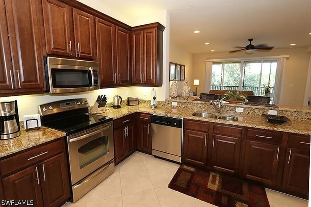 6525 Monterey Point Naples FL 34105