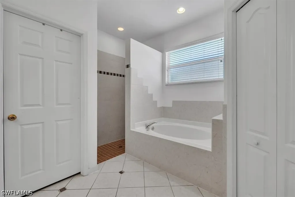 12914 Stone Tower Loop Fort Myers FL 33913