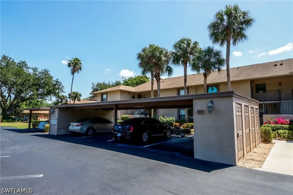 505 Lake Louise Circle Naples FL 34110