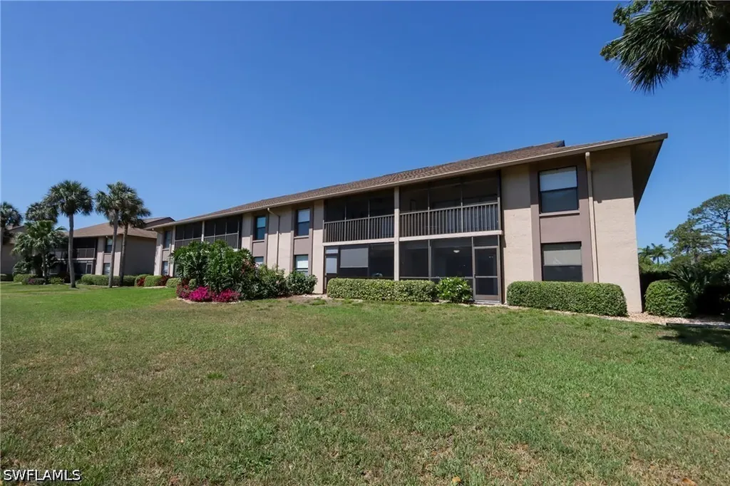 505 Lake Louise Circle Naples FL 34110