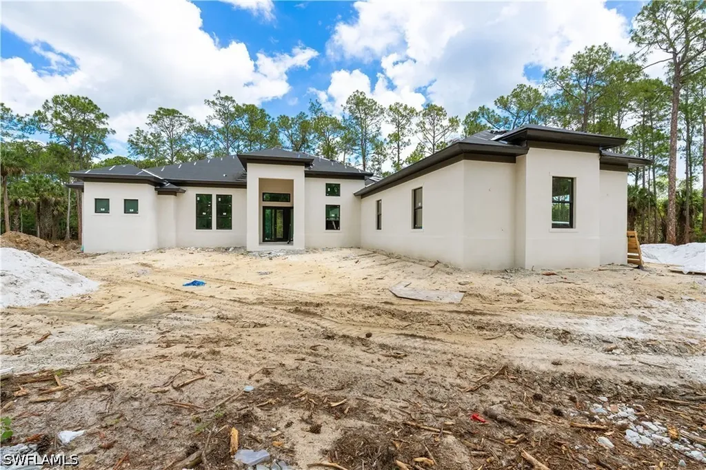 3191 16th Avenue NE Naples FL 34120