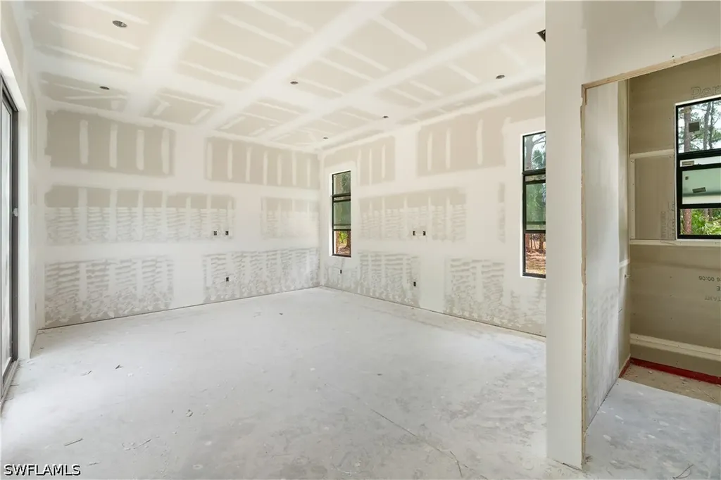 3191 16th Avenue NE Naples FL 34120