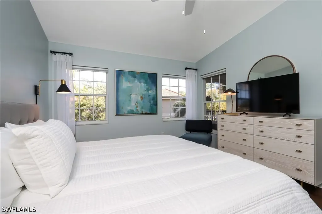 2585 Old Groves Road Naples FL 34109