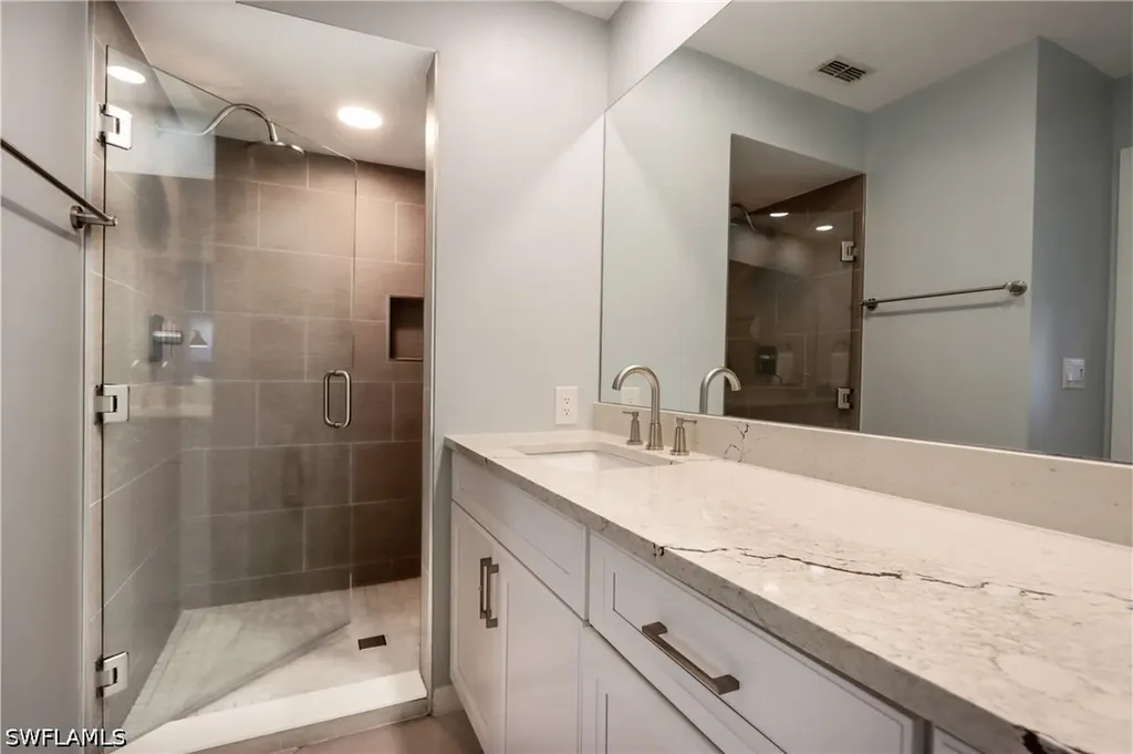 2585 Old Groves Road Naples FL 34109
